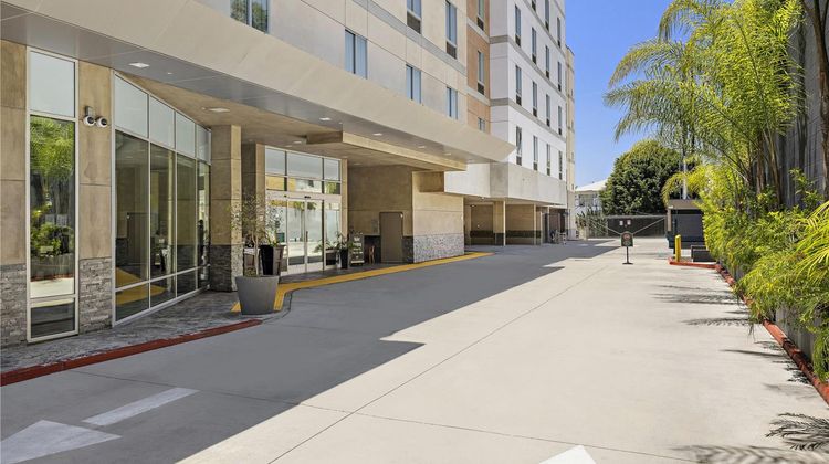 Hampton Inn/Suites Los Angeles/Hollywood Exterior