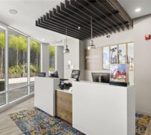 Hampton Inn/Suites Los Angeles/Hollywood Lobby