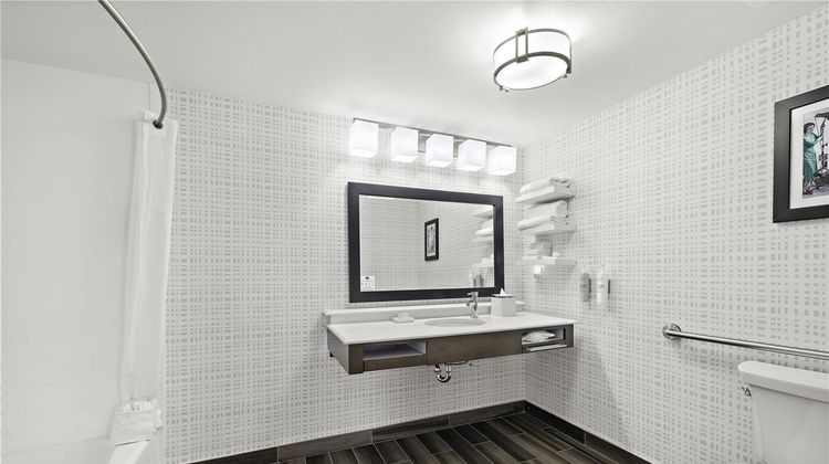 Hampton Inn/Suites Los Angeles/Hollywood Room