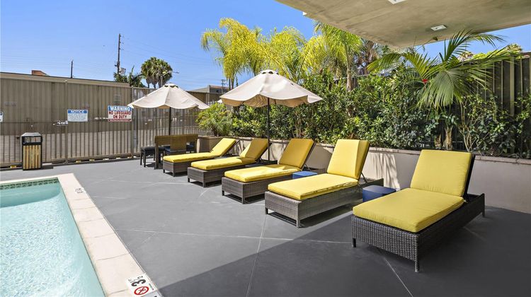 Hampton Inn/Suites Los Angeles/Hollywood Pool