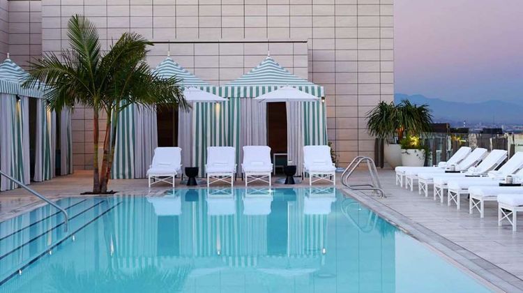 Waldorf Astoria Beverly Hills Pool