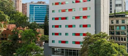 Hampton by Hilton Medellin Exterior