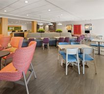 Home2 Suites by Hilton Meridian Lobby