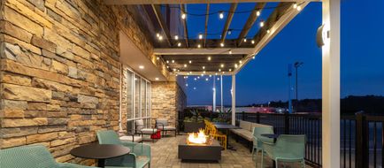 Home2 Suites by Hilton Meridian Exterior