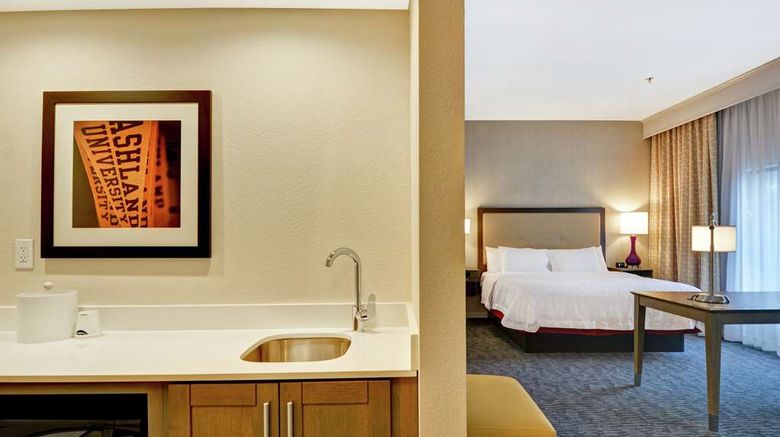 <b>Hampton Inn & Suites Ashland Other</b>. Images powered by <a href="https://iceportal.shijigroup.com/" title="IcePortal" target="_blank">IcePortal</a>.