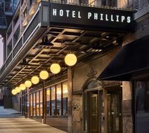 Hotel Phillips-Curio Collection Hilton Exterior