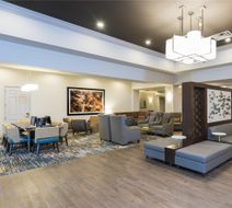 DoubleTree by Hilton Pleasant Prairie Lobby