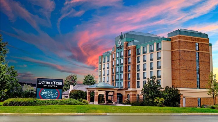 DoubleTree by Hilton Pleasant Prairie Exterior