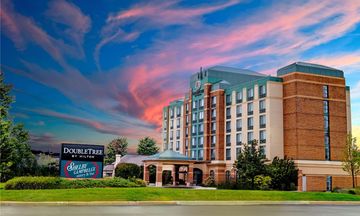 DoubleTree by Hilton Pleasant Prairie