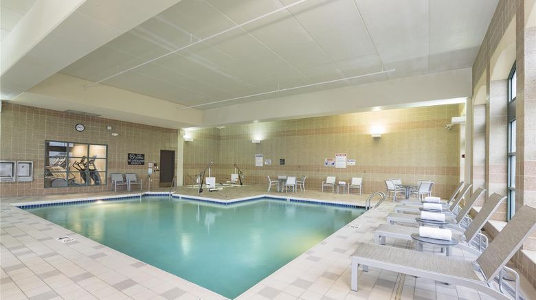 <b>DoubleTree by Hilton Pleasant Prairie Pool</b>. Images powered by <a href="https://iceportal.shijigroup.com/" title="IcePortal" target="_blank">IcePortal</a>.