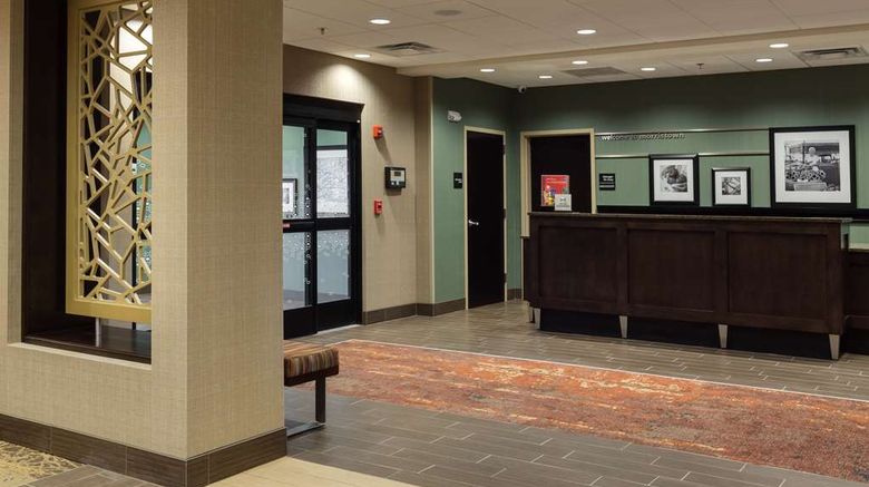 <b>Hampton Inn Morristown, I-81 Lobby</b>. Images powered by <a href="https://iceportal.shijigroup.com/" title="IcePortal" target="_blank">IcePortal</a>.