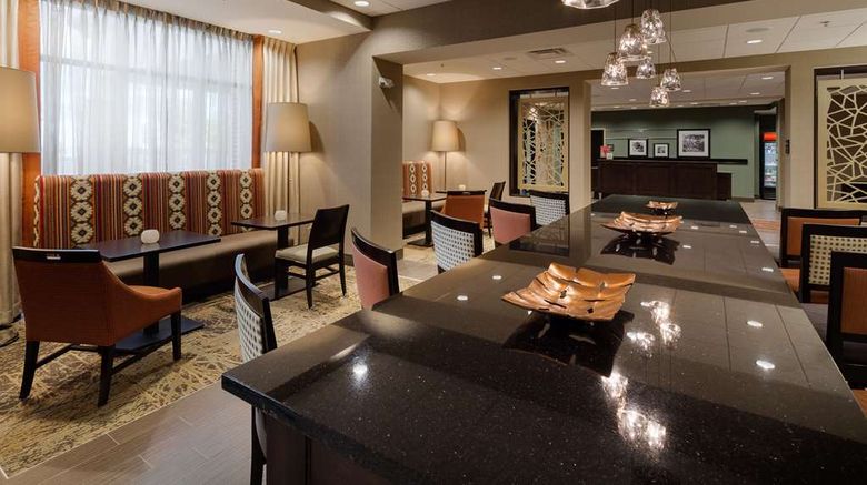 <b>Hampton Inn Morristown, I-81 Restaurant</b>. Images powered by <a href="https://iceportal.shijigroup.com/" title="IcePortal" target="_blank">IcePortal</a>.