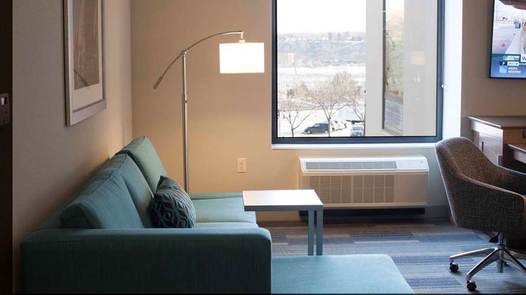 Hampton Inn & Suites Downtown St. Paul Room