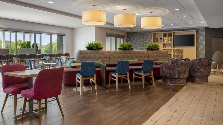 Home2 Suites by Hilton Middletown Lobby