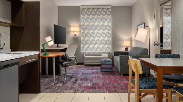 Home2 Suites by Hilton Middletown Room