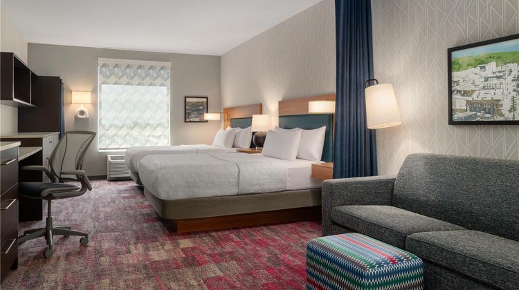 Home2 Suites by Hilton Middletown Room