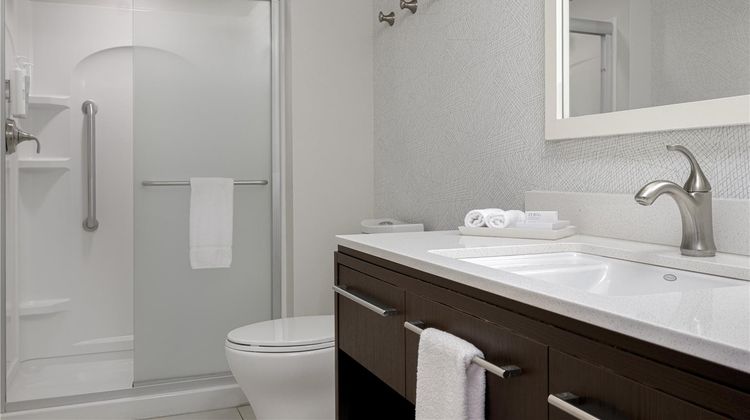 Home2 Suites by Hilton Middletown Room
