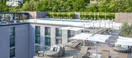Hilton Lake Como Exterior