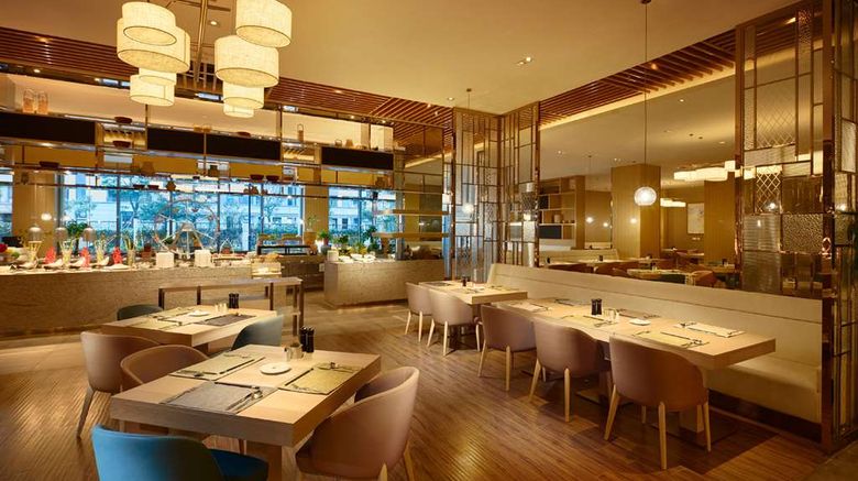 <b>DoubleTree by Hilton Ningbo Beilun Restaurant</b>. Images powered by <a href="https://iceportal.shijigroup.com/" title="IcePortal" target="_blank">IcePortal</a>.
