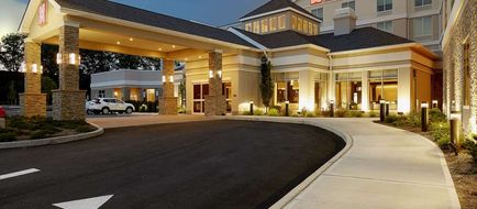 Hilton Garden Inn Roslyn Exterior