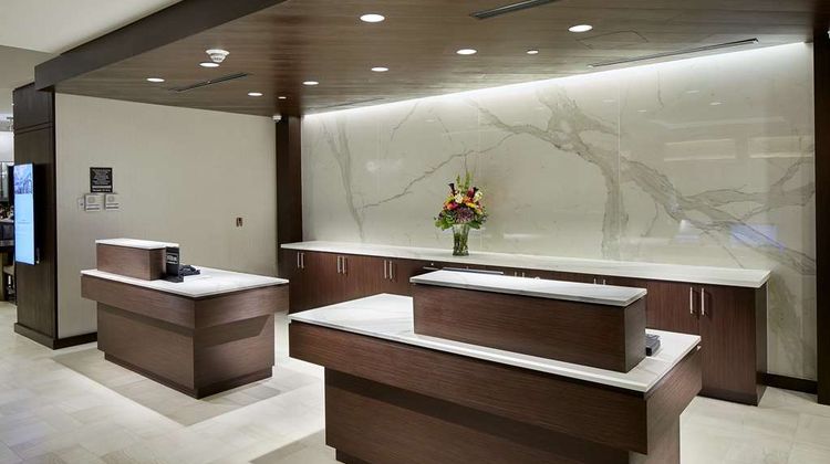 Hilton Garden Inn Roslyn Lobby