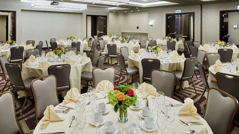 <b>Hilton Garden Inn Roslyn Restaurant</b>. Images powered by <a href="https://iceportal.shijigroup.com/" title="IcePortal" target="_blank">IcePortal</a>.