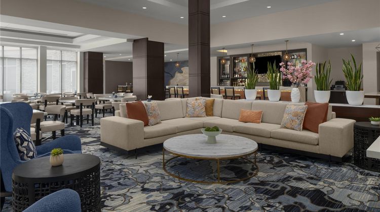 Hilton Garden Inn Roslyn Lobby