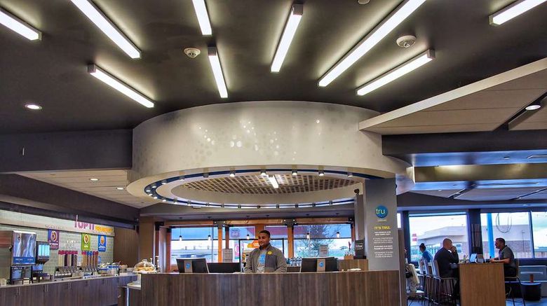 <b>Tru by Hilton Oklahoma City Airport Lobby</b>. Images powered by <a href="https://iceportal.shijigroup.com/" title="IcePortal" target="_blank">IcePortal</a>.