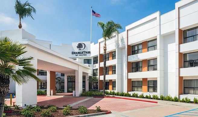 DoubleTree by Hilton Pomona Exterior