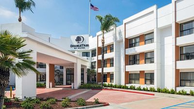 DoubleTree by Hilton Pomona