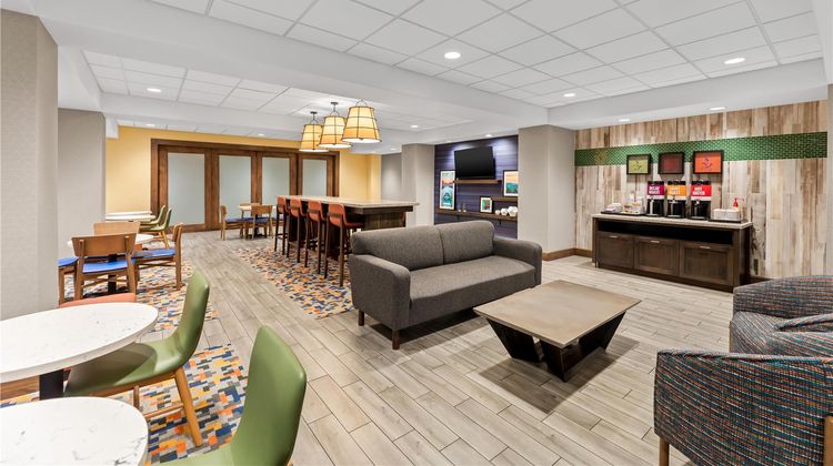 Hampton Inn Paragould Lobby