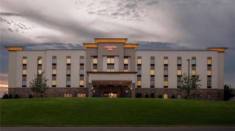 Hampton Inn Paragould Exterior