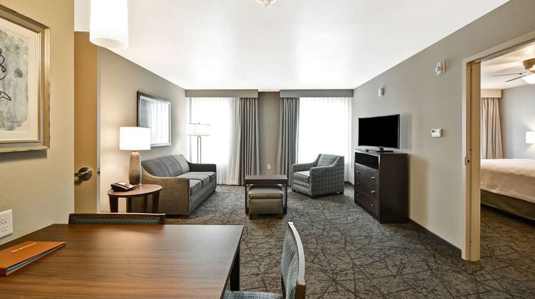 Homewood Suites by Hilton Phoenix Tempe Room