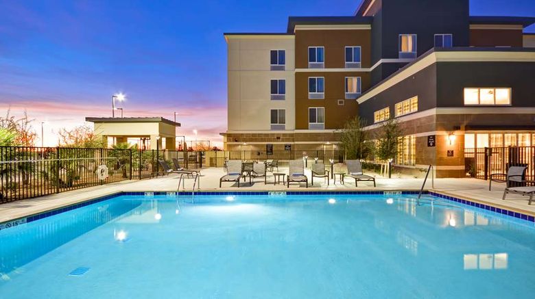 <b>Homewood Suites by Hilton Phoenix Tempe Pool</b>. Images powered by <a href="https://iceportal.shijigroup.com/" title="IcePortal" target="_blank">IcePortal</a>.