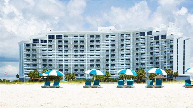 Island House Hotel-DoubleTree by Hilton Exterior