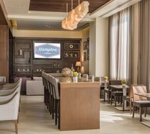 Hampton Inn & Suites by Hilton Salamanca Lobby
