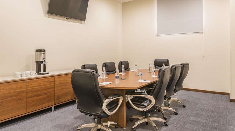 <b>Hampton Inn & Suites by Hilton Salamanca Meeting</b>. Images powered by <a href="https://iceportal.shijigroup.com/" title="IcePortal" target="_blank">IcePortal</a>.