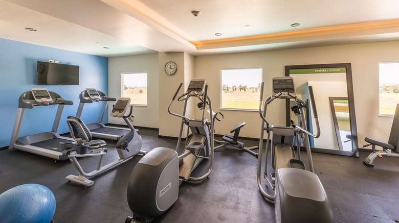<b>Hampton Inn & Suites by Hilton Salamanca Health</b>. Images powered by <a href="https://iceportal.shijigroup.com/" title="IcePortal" target="_blank">IcePortal</a>.