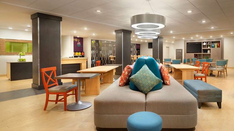 <b>Home2 Suites by Hilton Roanoke Lobby</b>. Images powered by <a href="https://iceportal.shijigroup.com/" title="IcePortal" target="_blank">IcePortal</a>.