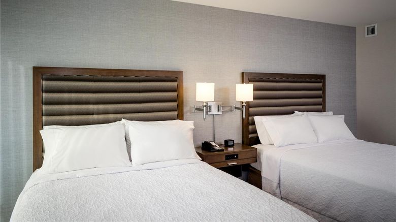<b>Hampton Inn & Suites Seattle/Northgate Room</b>. Images powered by <a href="https://iceportal.shijigroup.com/" title="IcePortal" target="_blank">IcePortal</a>.