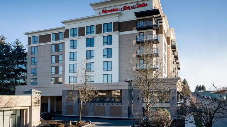 Hampton Inn & Suites Seattle/Northgate Exterior