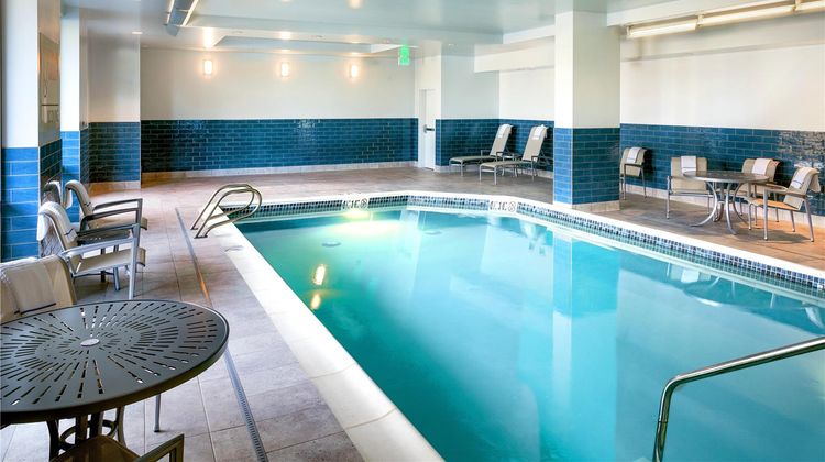 Hampton Inn & Suites Seattle/Northgate Pool