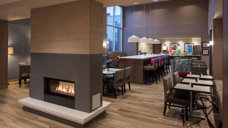 Hampton Inn & Suites Seattle/Redmond Lobby