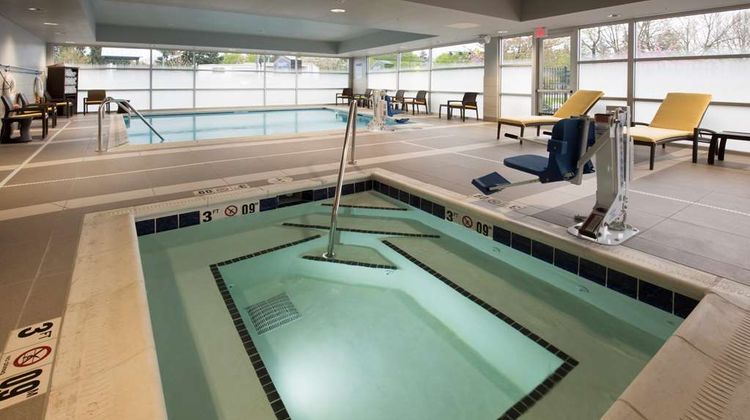 Hampton Inn & Suites Seattle/Redmond Pool