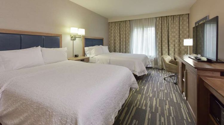 Hampton Inn & Suites Seattle/Redmond Room