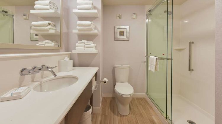 Hampton Inn & Suites Seattle/Redmond Room