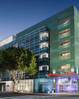 Hampton Inn & Suites Santa Monica