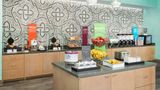 <b>Hampton Inn & Suites Santa Monica Restaurant</b>. Images powered by <a href="https://iceportal.shijigroup.com/" title="IcePortal" target="_blank">IcePortal</a>.