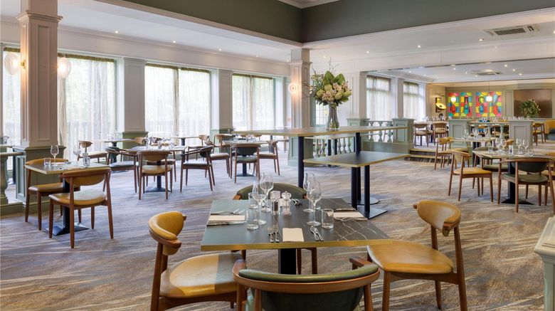 <b>DoubleTree by Hilton Hotel Southampton Restaurant</b>. Images powered by <a href="https://iceportal.shijigroup.com/" title="IcePortal" target="_blank">IcePortal</a>.