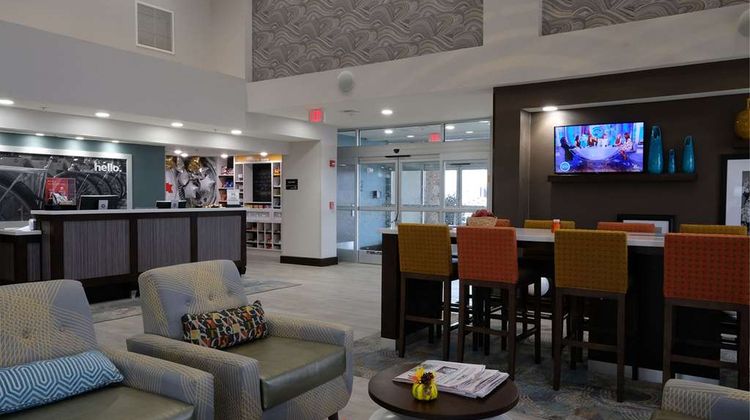 Hampton Inn Searcy Lobby